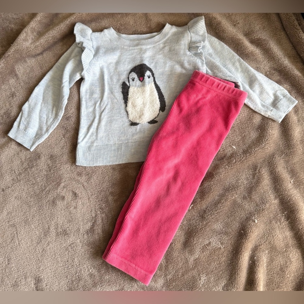 GAP Girls Sweater w/ Penguin Design & Matching Gymbo Pants